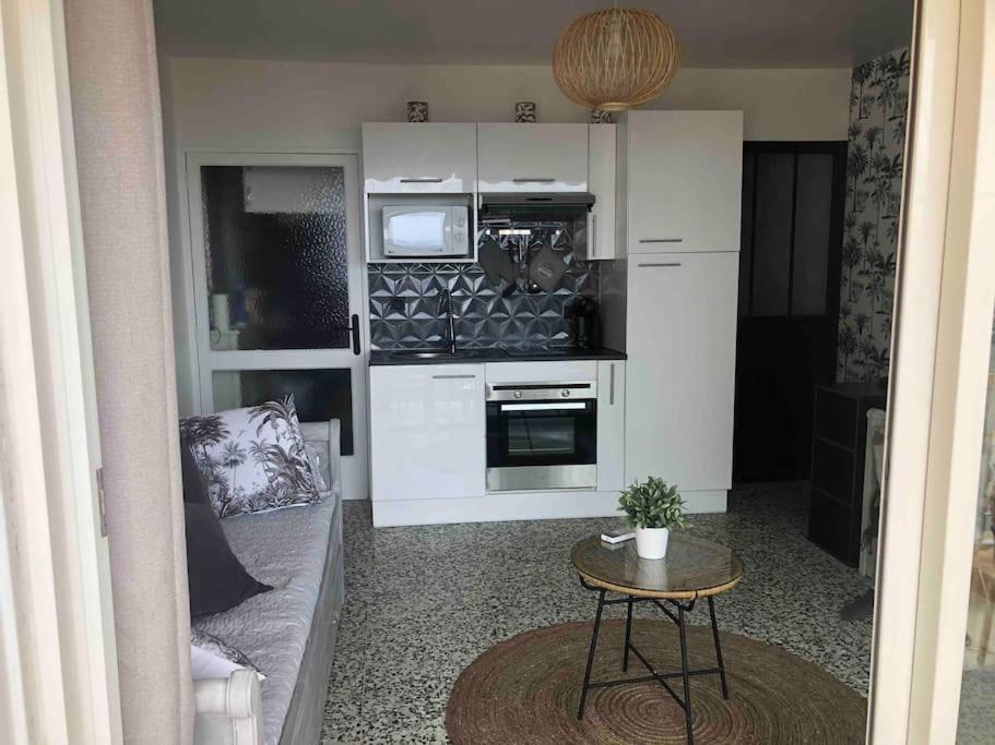 Appartement Vue Mer Au Lavandou Le Lavandou Exterior photo
